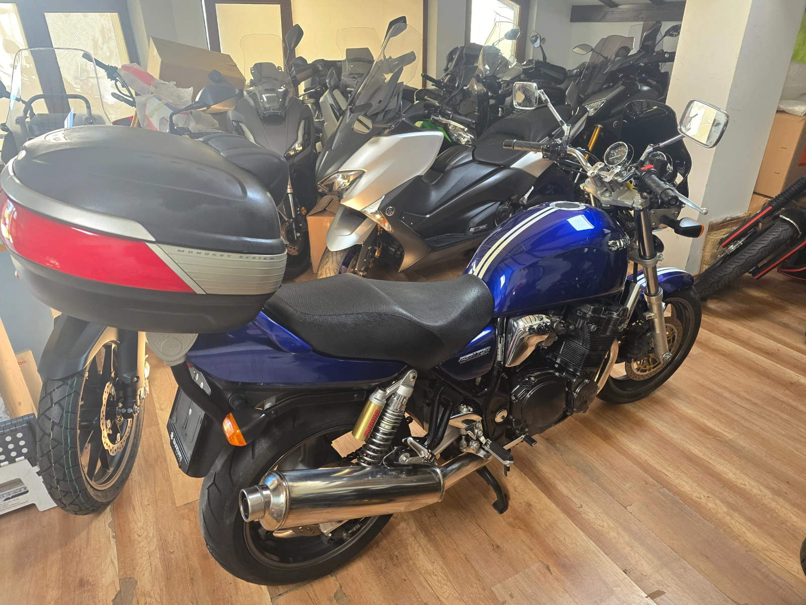 Suzuki Gsx 750, снимка 7 - Мотоциклети и мототехника - 55193774
