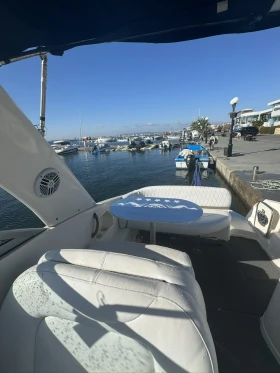 Моторна яхта Monterey, снимка 6