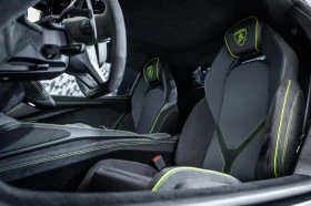 Lamborghini Revuelto Nero Nemesis, снимка 12