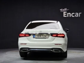 Mercedes-Benz E 250 2.0 Automatic, снимка 4