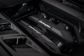 Lamborghini Revuelto Nero Nemesis | Auto.bg — изображение 15