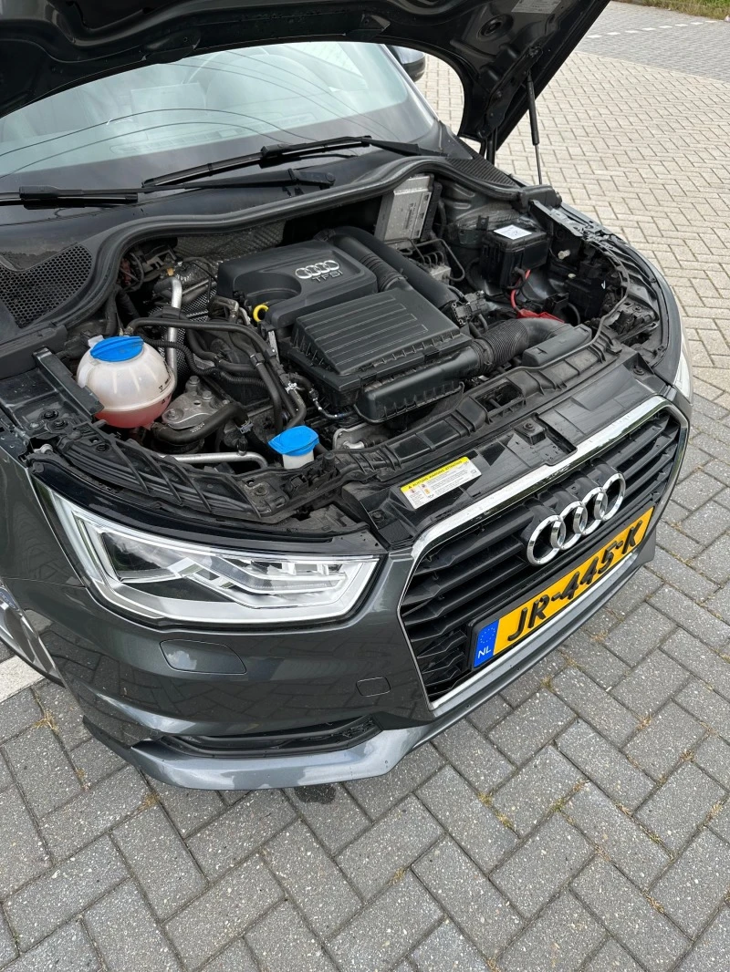 Audi A1 1.4 TFSI 110kw S-Line S-tr7, снимка 14 - Автомобили и джипове - 47042565