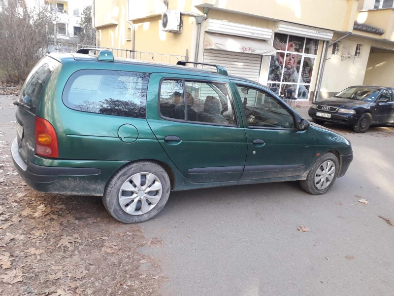 Renault Megane 1.9 dci, снимка 2 - Автомобили и джипове - 48637900