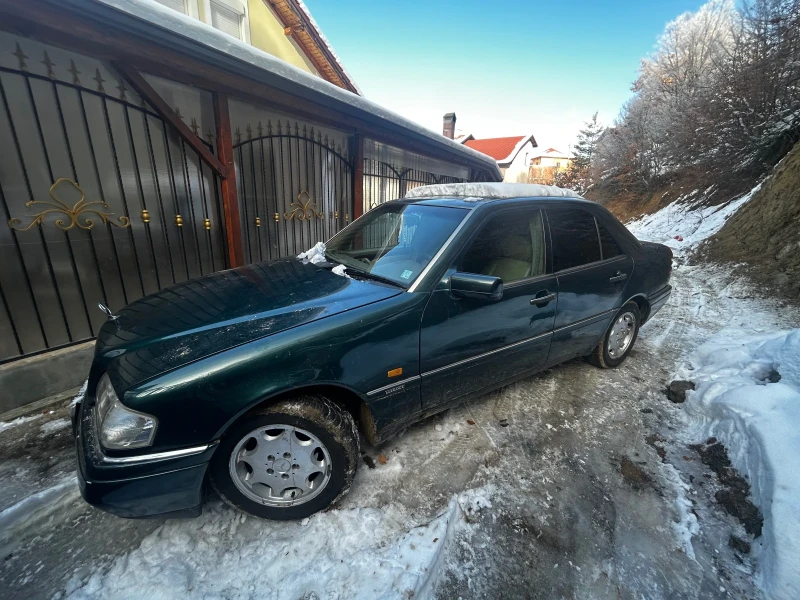 Mercedes-Benz C 180, снимка 5 - Автомобили и джипове - 48727282