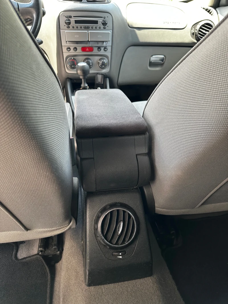 Alfa Romeo 147, снимка 12 - Автомобили и джипове - 52568136