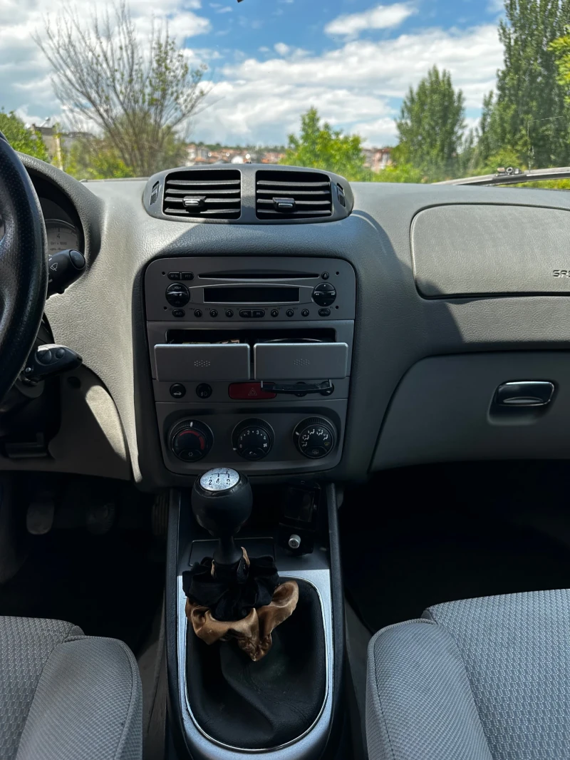 Alfa Romeo 147, снимка 9 - Автомобили и джипове - 52568136