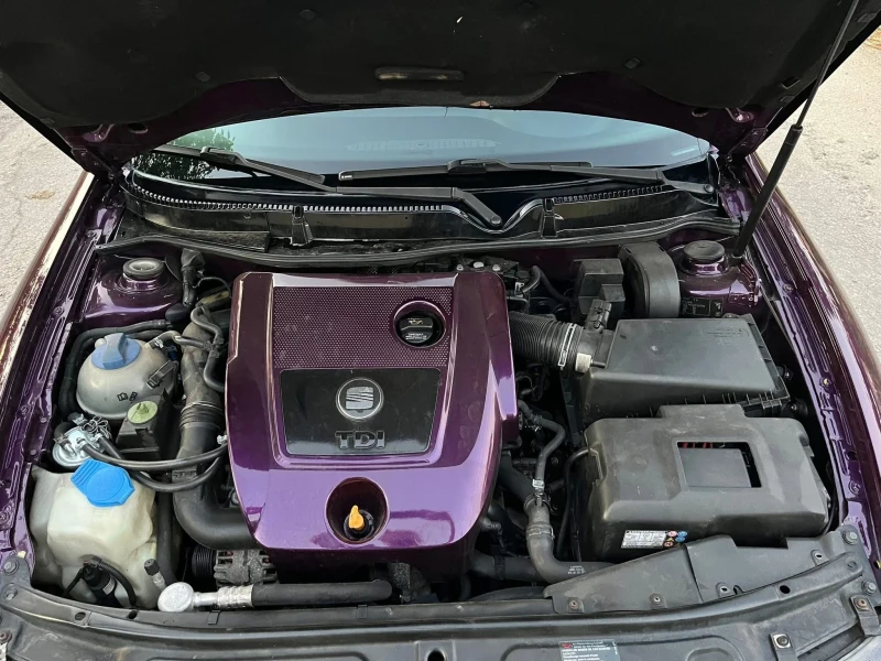 Seat Leon, снимка 13 - Автомобили и джипове - 52149234