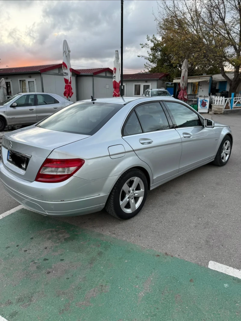 Mercedes-Benz C 180 W204 CGI, снимка 4 - Автомобили и джипове - 52266862