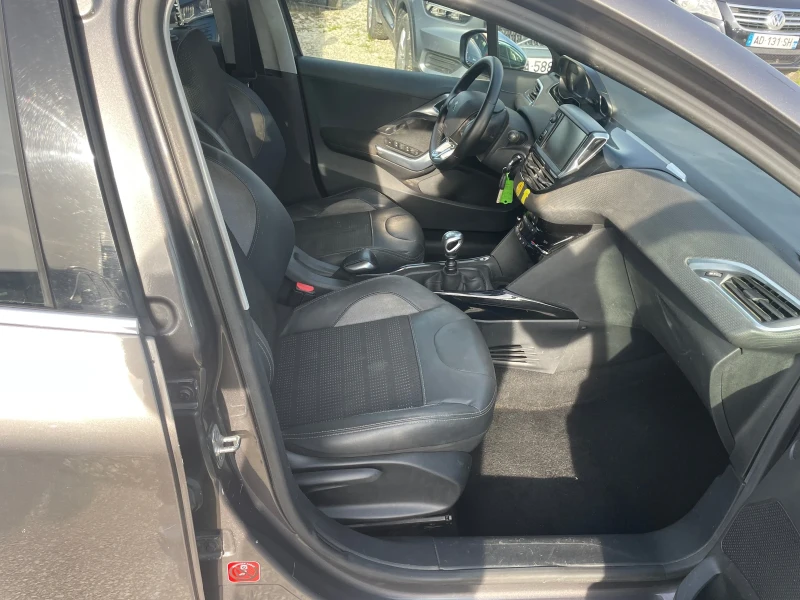 Peugeot 2008 1.6 HDi 110hp, снимка 14 - Автомобили и джипове - 52851214