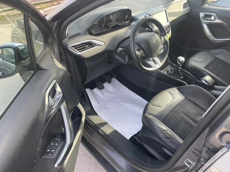 Peugeot 2008 1.6 HDi 110hp, снимка 7 - Автомобили и джипове - 52851214