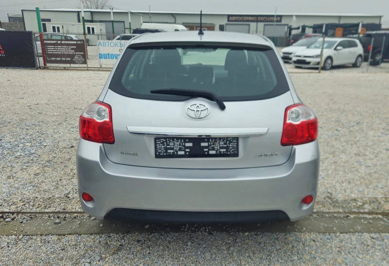 Toyota Auris 2011г.Фейс.1.33vvti.6скорости.ТОП.състояние, снимка 6 - Автомобили и джипове - 53024780