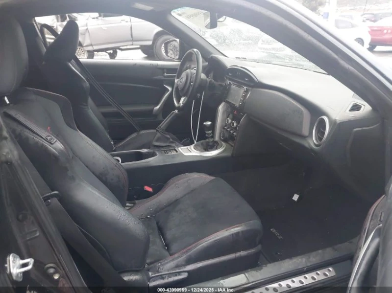 Subaru BRZ 2.0L H-4 DI, DOHC, VVT, 205HP Rear Wheel Drive, снимка 11 - Автомобили и джипове - 53176130