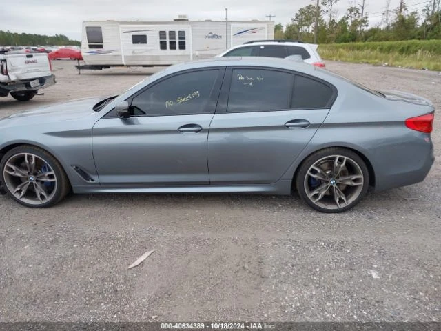 BMW 550 M* Harman/kardon* Kамера* Подгрев* Подгрев* Keyles, снимка 2 - Автомобили и джипове - 48283148