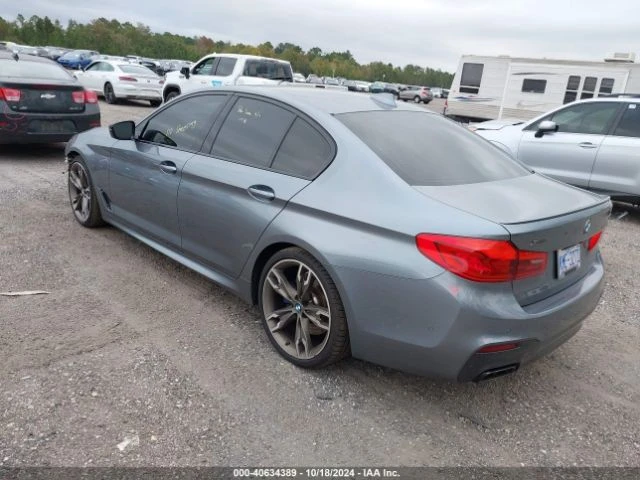 BMW 550 M* Harman/kardon* Kамера* Подгрев* Подгрев* Keyles, снимка 3 - Автомобили и джипове - 48283148