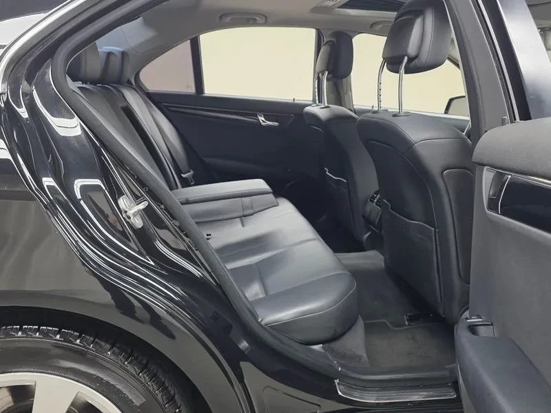 Mercedes-Benz C 200 W204 Cgi, снимка 12 - Автомобили и джипове - 55015193