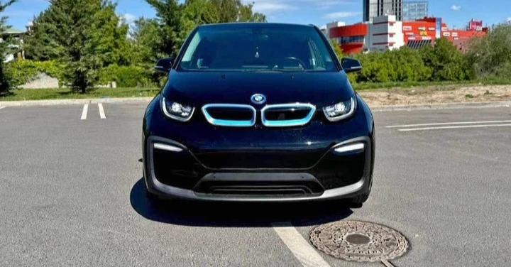 BMW i3