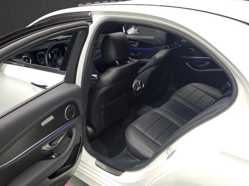 Mercedes-Benz E 250 2.0 Automatic, снимка 11 - Автомобили и джипове - 55838334