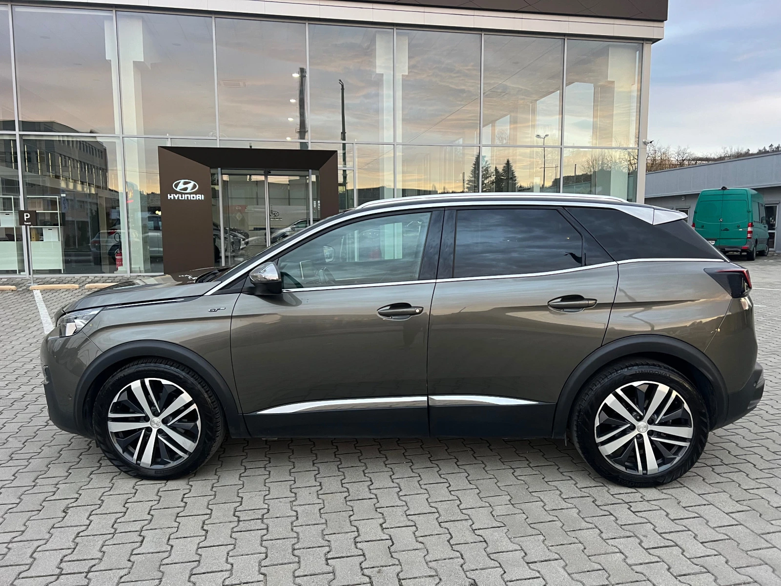 Peugeot 3008 GT/FOCAL/PANORAMA/FULL - изображение 4