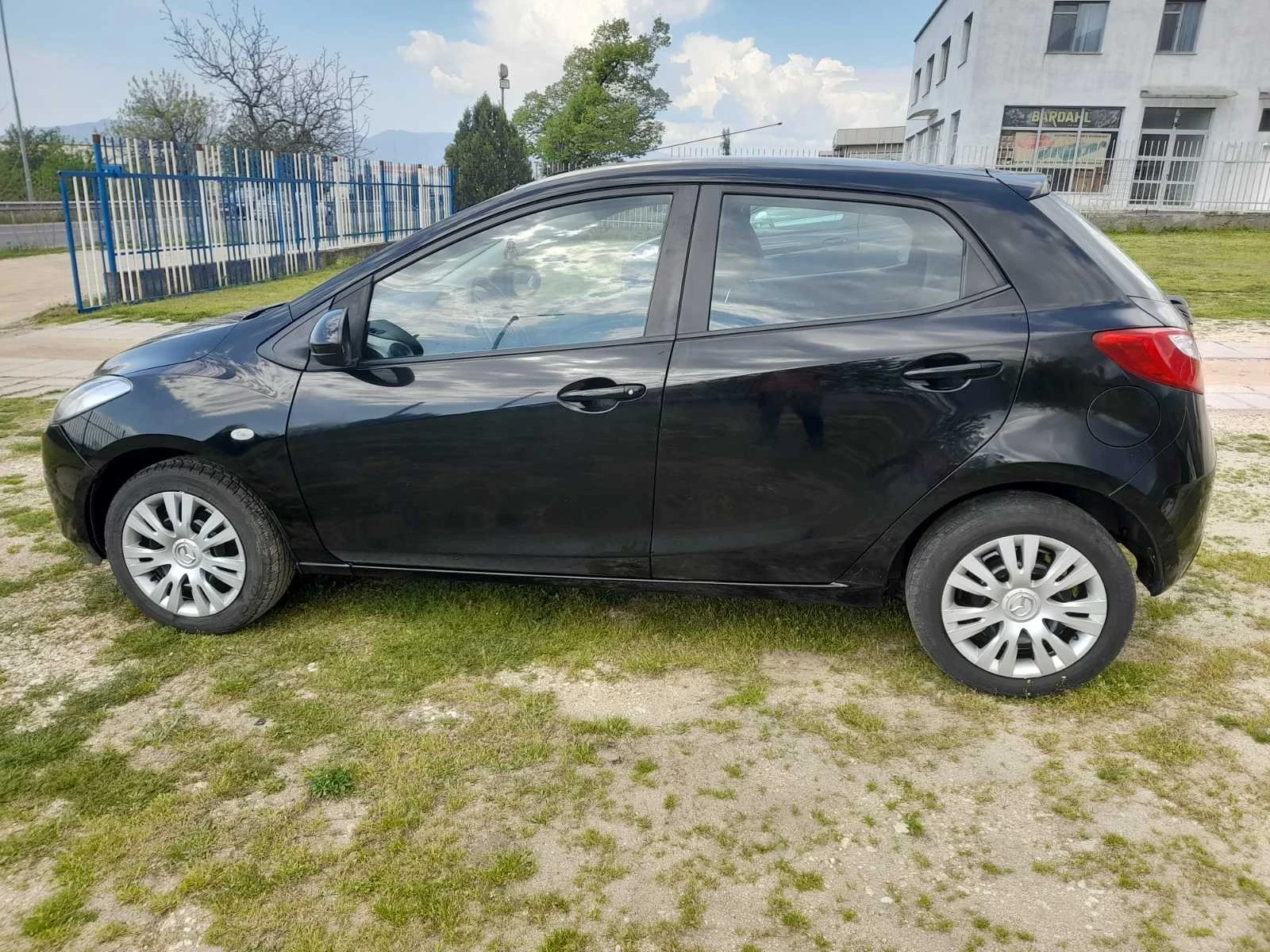 Mazda 2 1.3 i 85к.с. - изображение 4