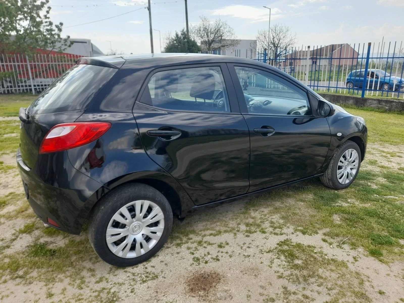 Mazda 2 1.3 i 85к.с. - изображение 8