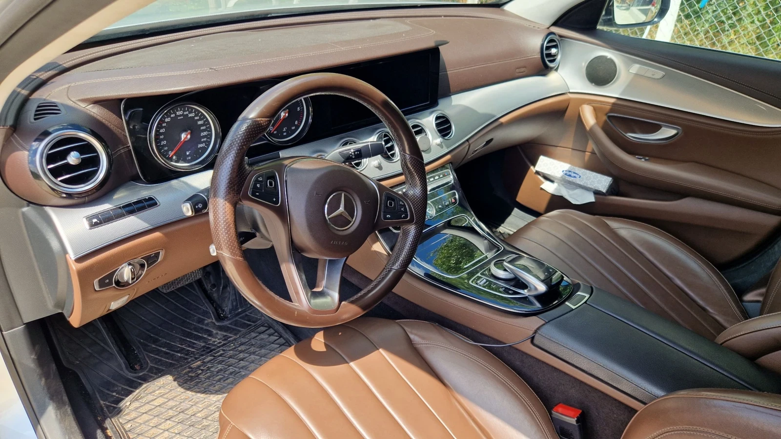 Mercedes-Benz E 220 W213 - изображение 9