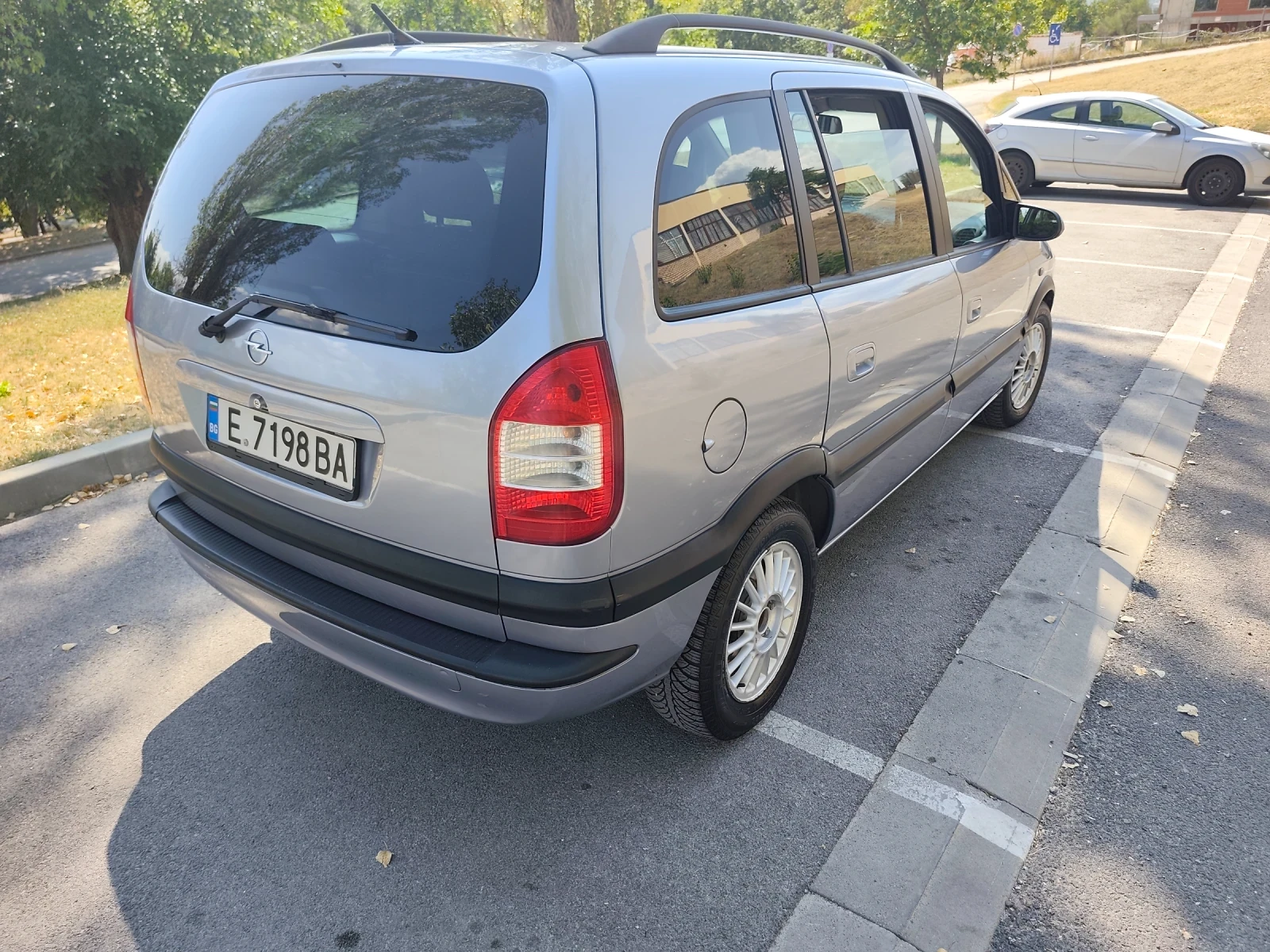 Opel Zafira | Mobile.bg   15