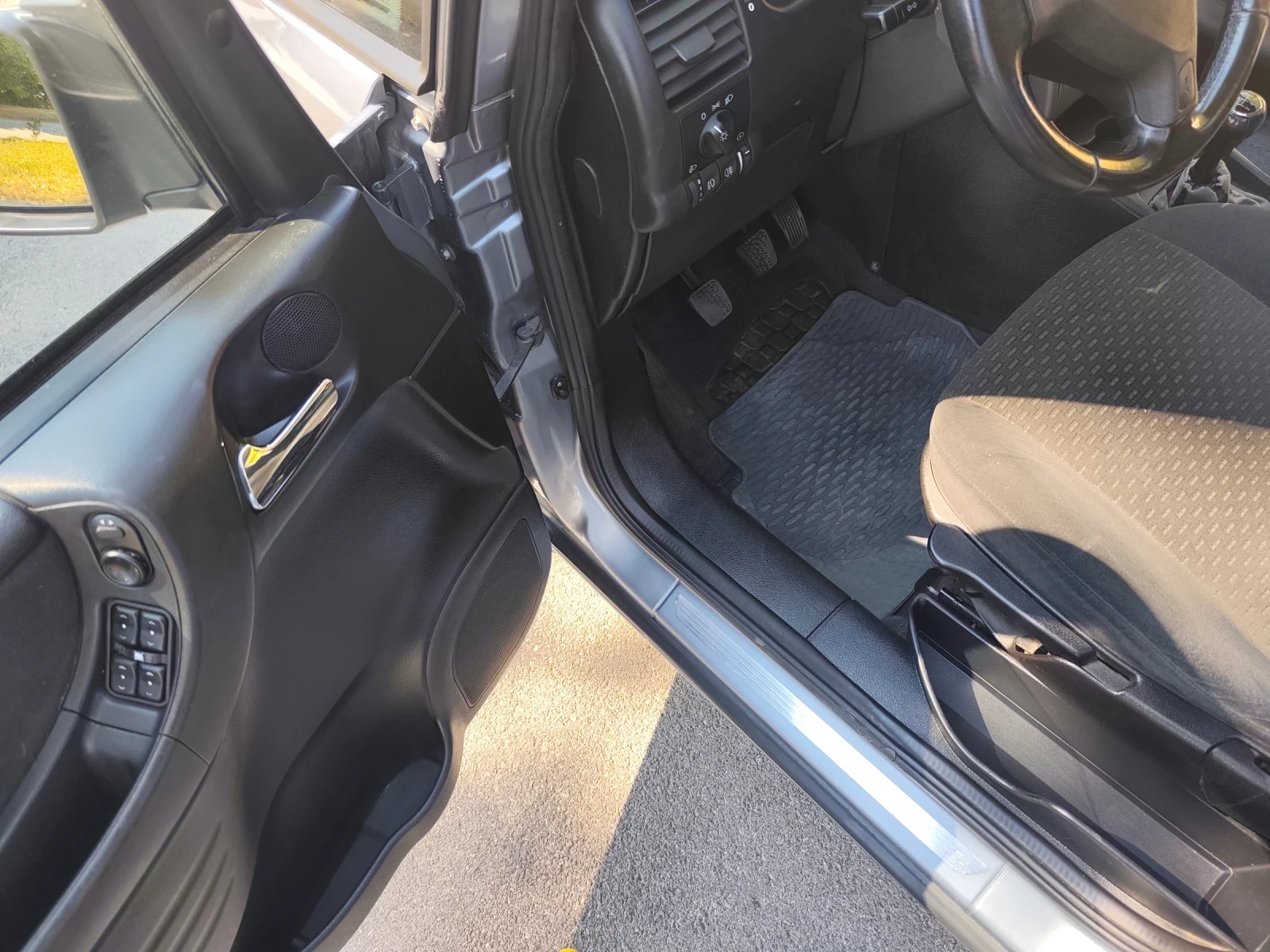 Opel Zafira  - изображение 5