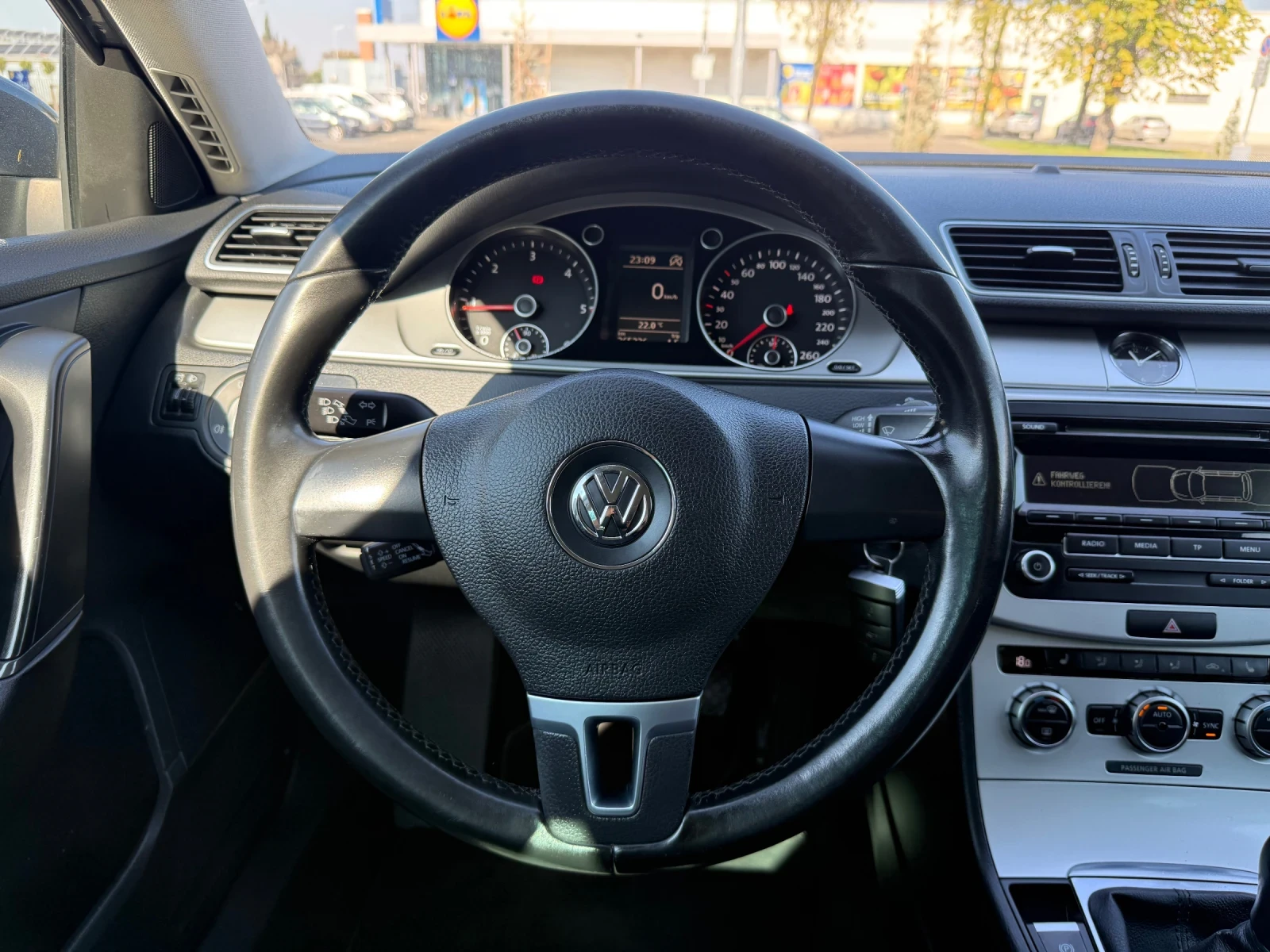 VW Passat 2.0 TDI - изображение 9