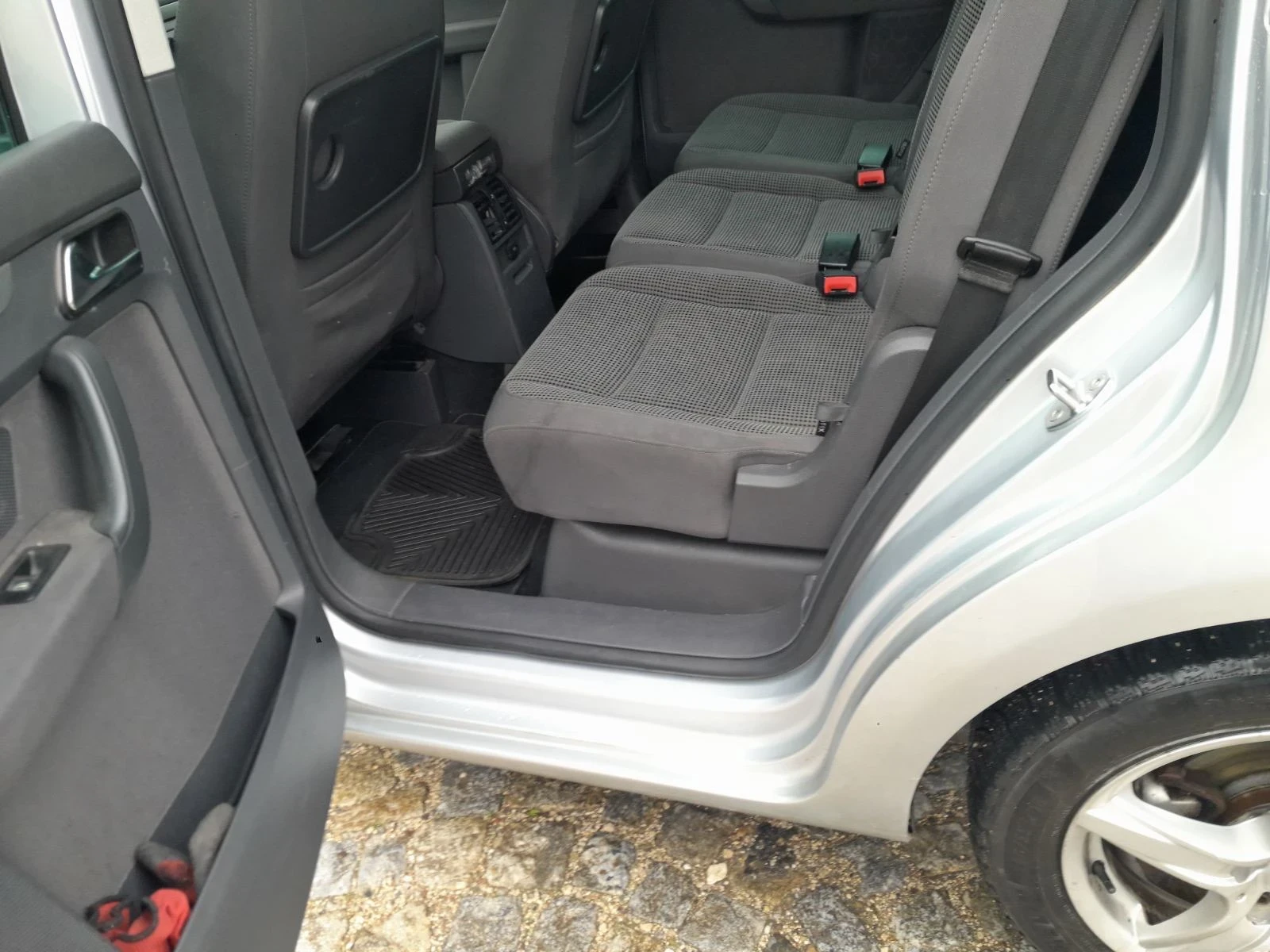 VW Touran  - изображение 8