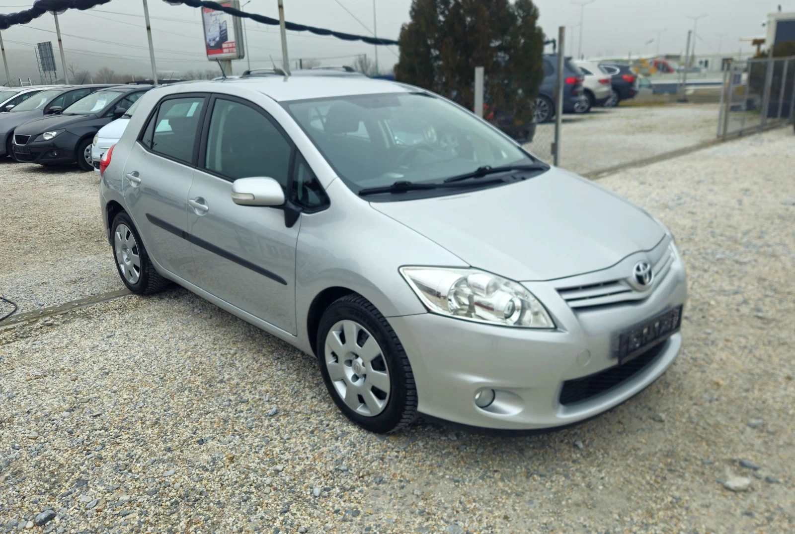Toyota Auris 2011г.Фейс.1.33vvti.6скорости.ТОП.състояние - изображение 3