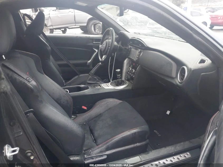 Subaru BRZ 2.0L H-4 DI, DOHC, VVT, 205HP Rear Wheel Drive | Mobile.bg � ����������� 11