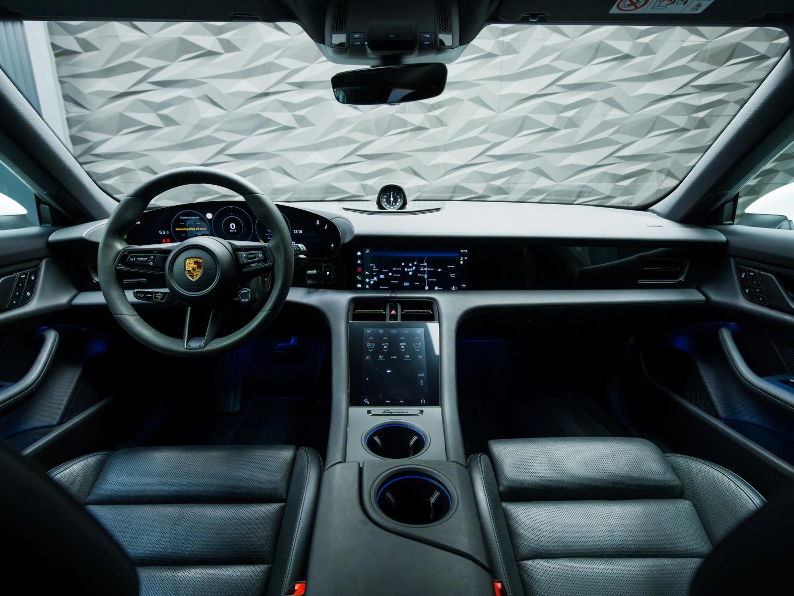 Porsche Taycan SPORT TURISMO* SPORT CHRONO* 360 CAM* ОБДУХВ* , снимка 15 - Автомобили и джипове - 53868910