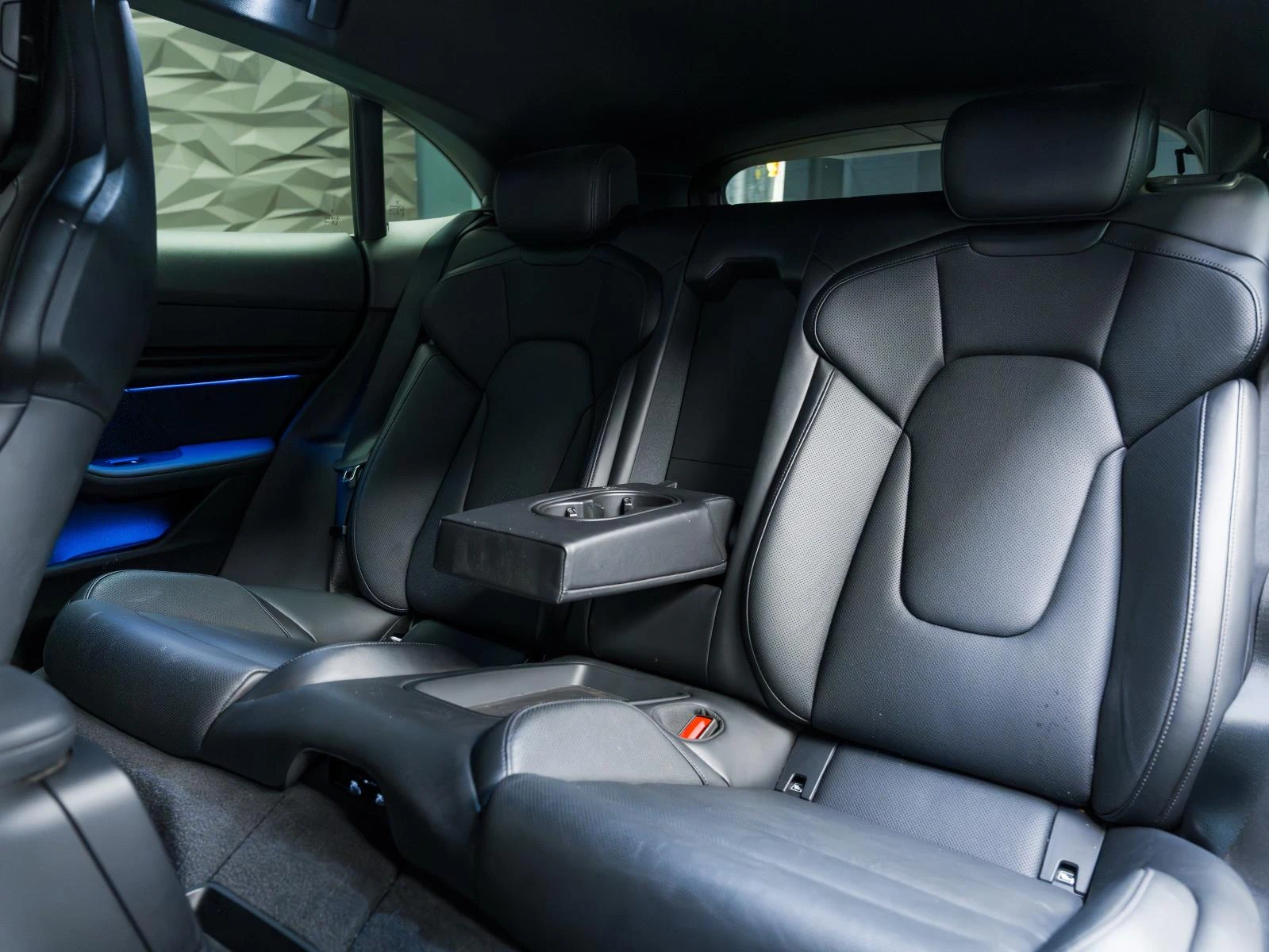 Porsche Taycan SPORT TURISMO* SPORT CHRONO* 360 CAM* ОБДУХВ* , снимка 9 - Автомобили и джипове - 53868910