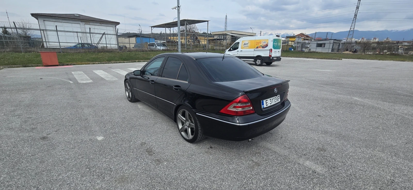 Mercedes-Benz C 220, снимка 6 - Автомобили и джипове - 53926031