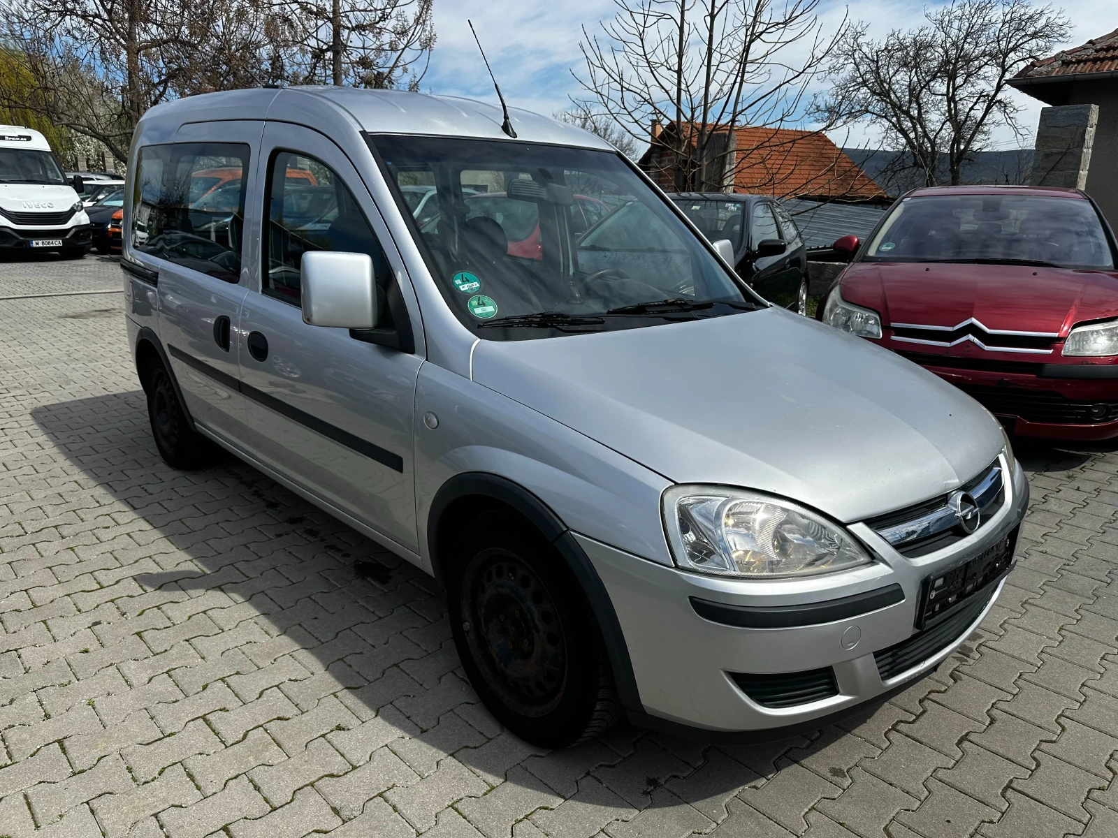 Opel Combo бензин-метан, снимка 6 - Автомобили и джипове - 53971273