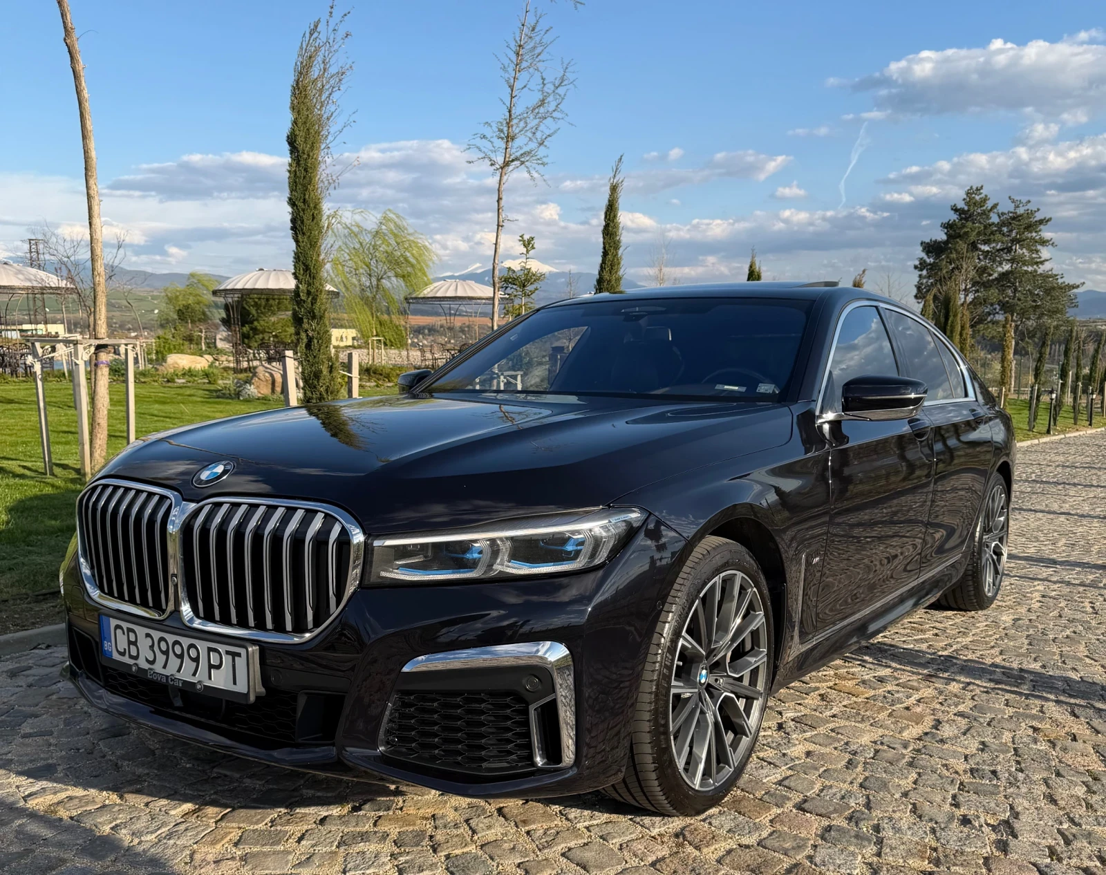 BMW 730 xDrive M performance TV Laser Bowers&Wilkins, снимка 3 - Автомобили и джипове - 54133611