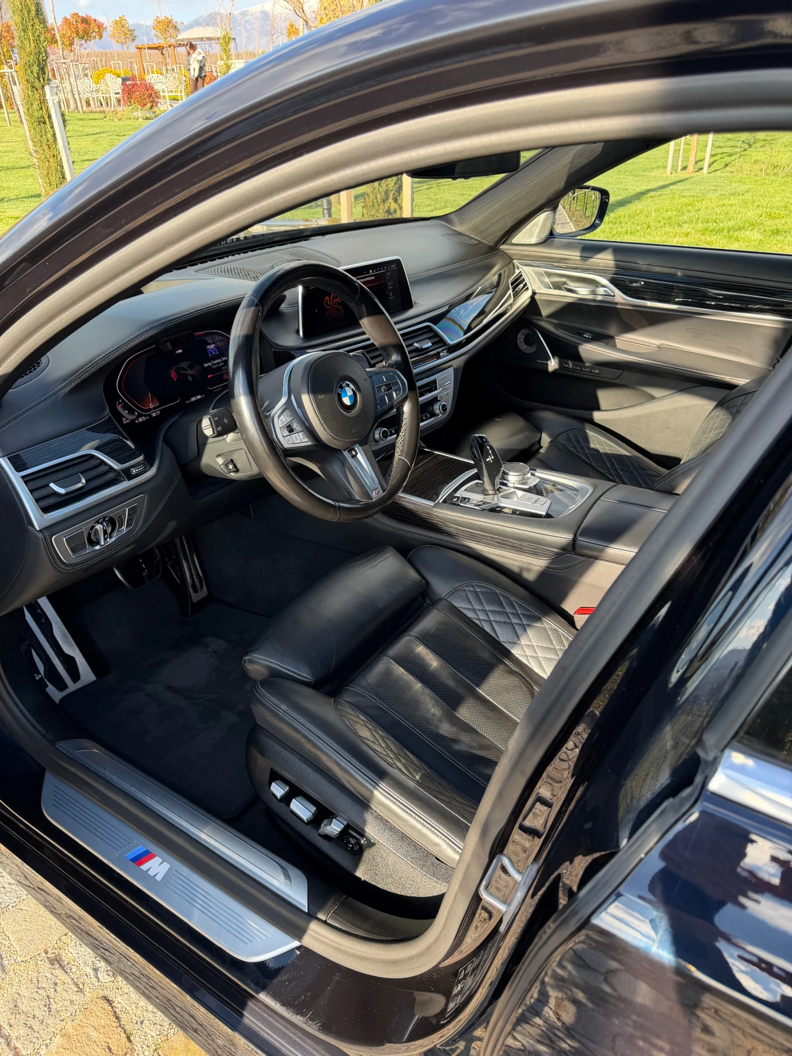 BMW 730 xDrive M performance TV Laser Bowers&Wilkins, снимка 7 - Автомобили и джипове - 54133611