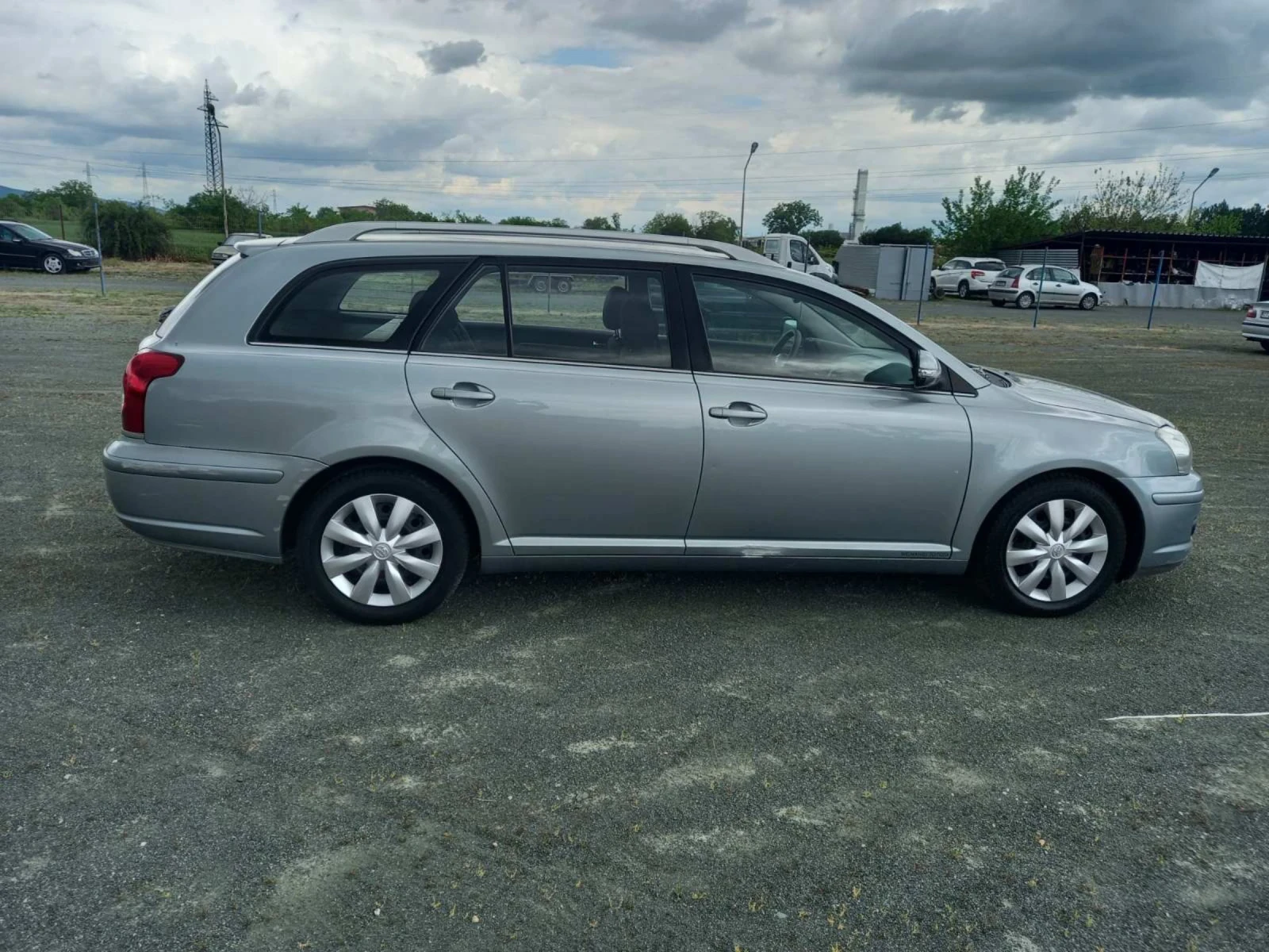 Toyota Avensis, снимка 7 - Автомобили и джипове - 54492033