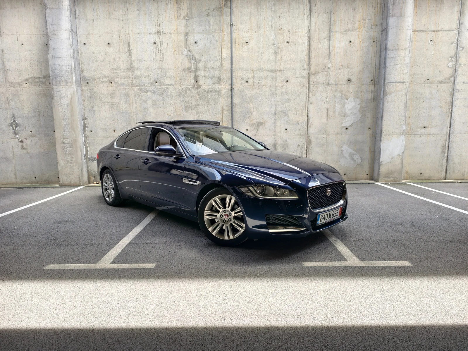 Jaguar Xf AUTO| AWD| КОЖА| LED| EURO6| ПАНОРАМА| ОБСЛУЖЕН| 