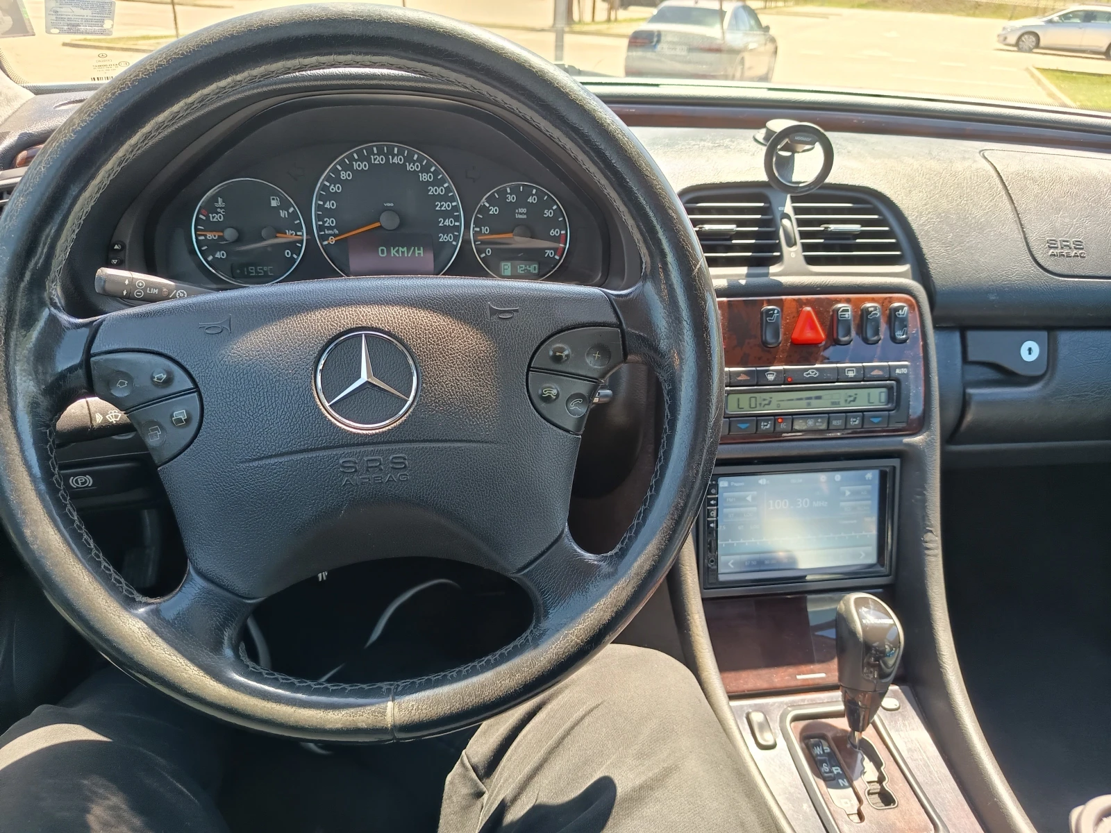 Mercedes-Benz CLK Газ.авт.нави кожа, снимка 4 - Автомобили и джипове - 54494357