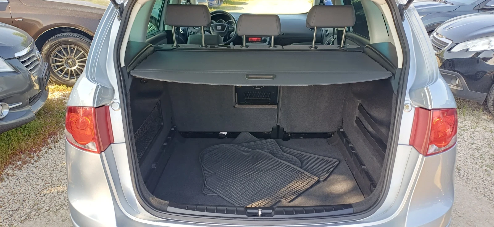 Seat Altea 1.9 TDI XL, снимка 11 - Автомобили и джипове - 54512657