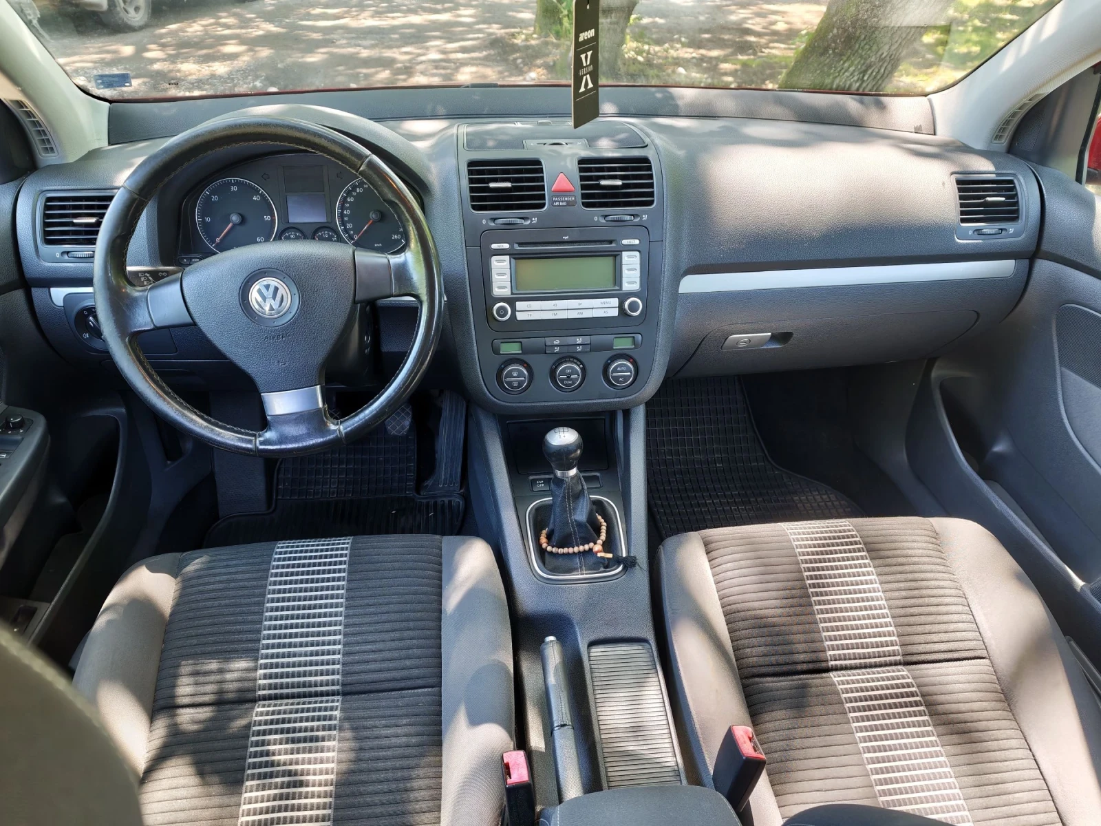 VW Golf 1.9tdi, снимка 9 - Автомобили и джипове - 54809338