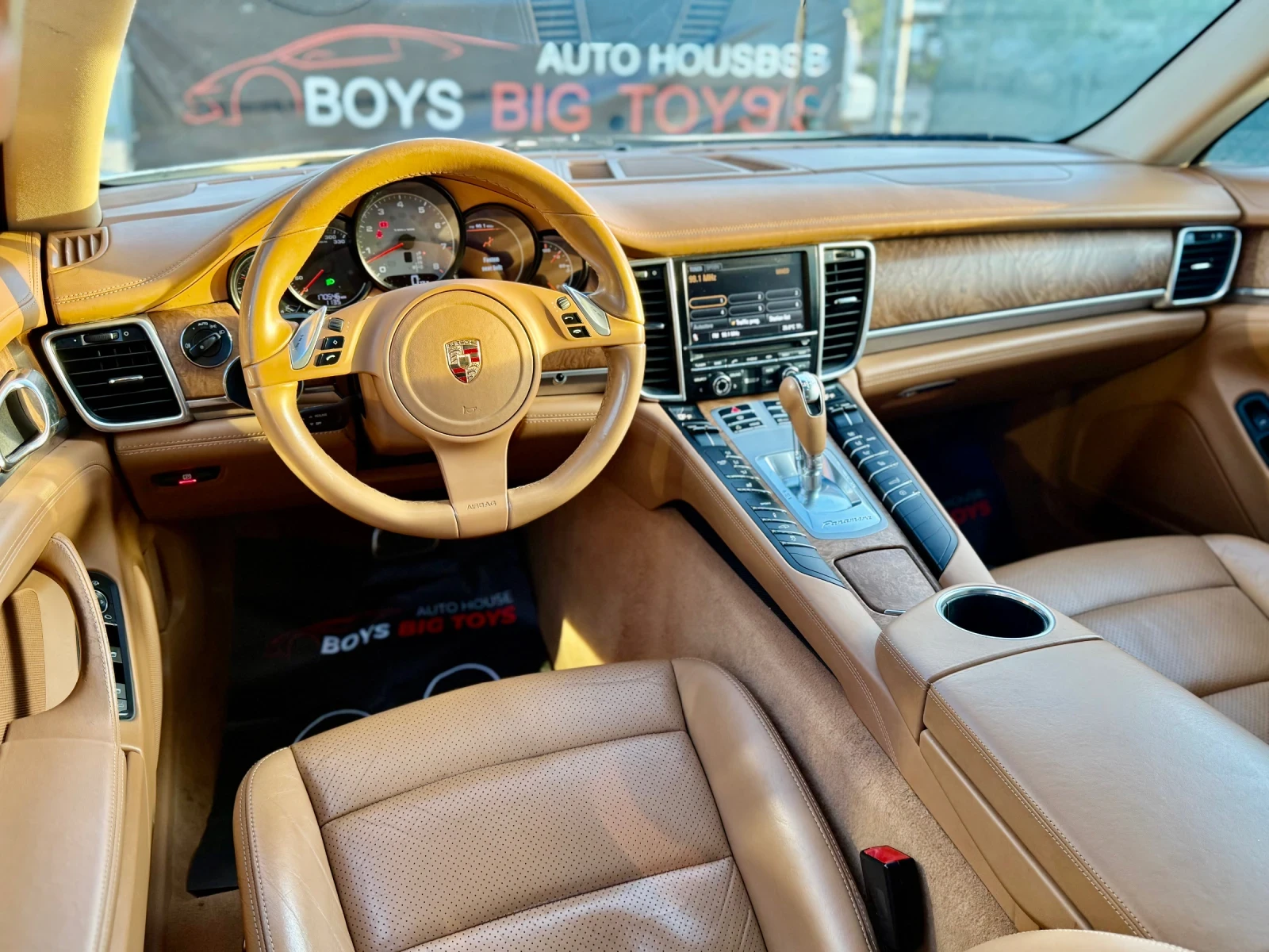 Porsche Panamera 4.8* GTS* Телевизори* Подгрев* Shadowline* Шибедах, снимка 13 - Автомобили и джипове - 54925091