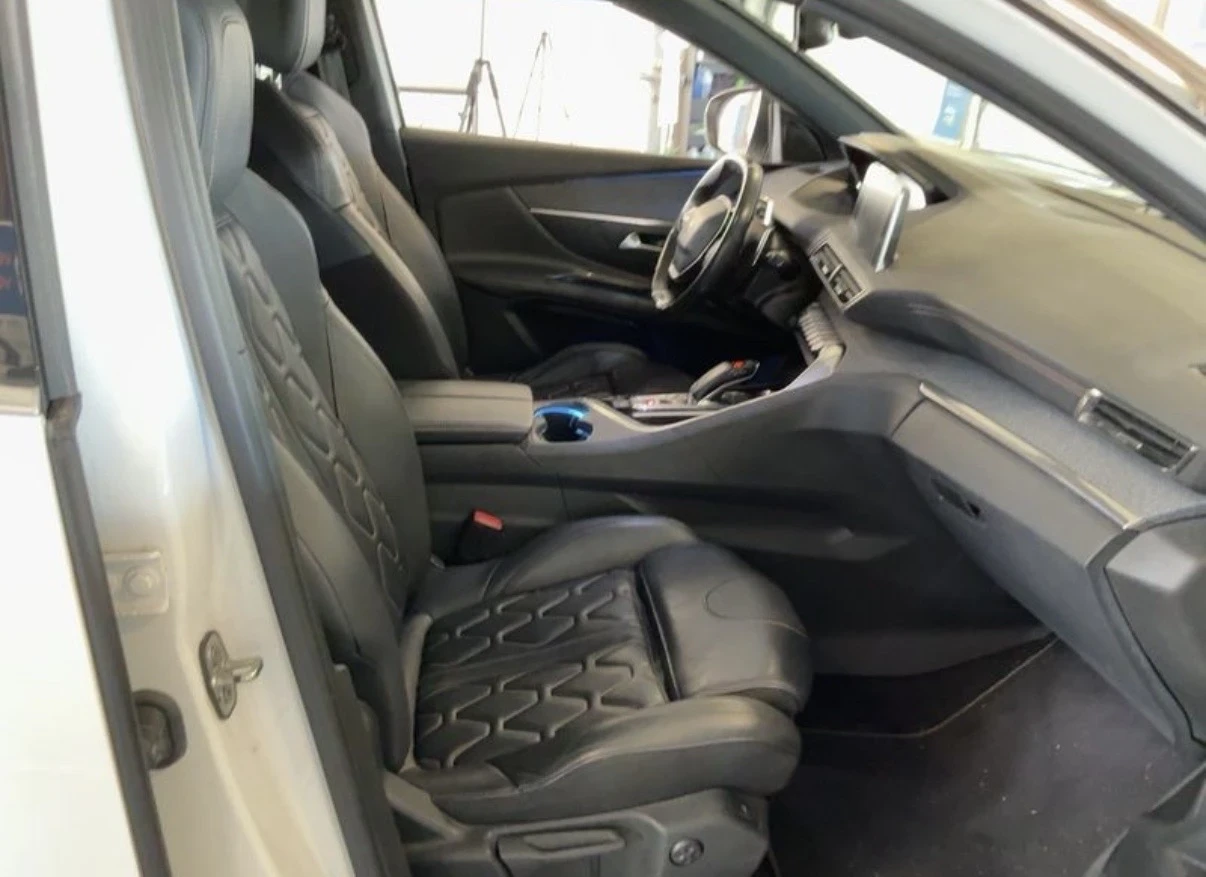 Peugeot 3008 1.5Blue-HDI GT-LINE* 8EAT* Massage* Memory* , снимка 5 - Автомобили и джипове - 55597636