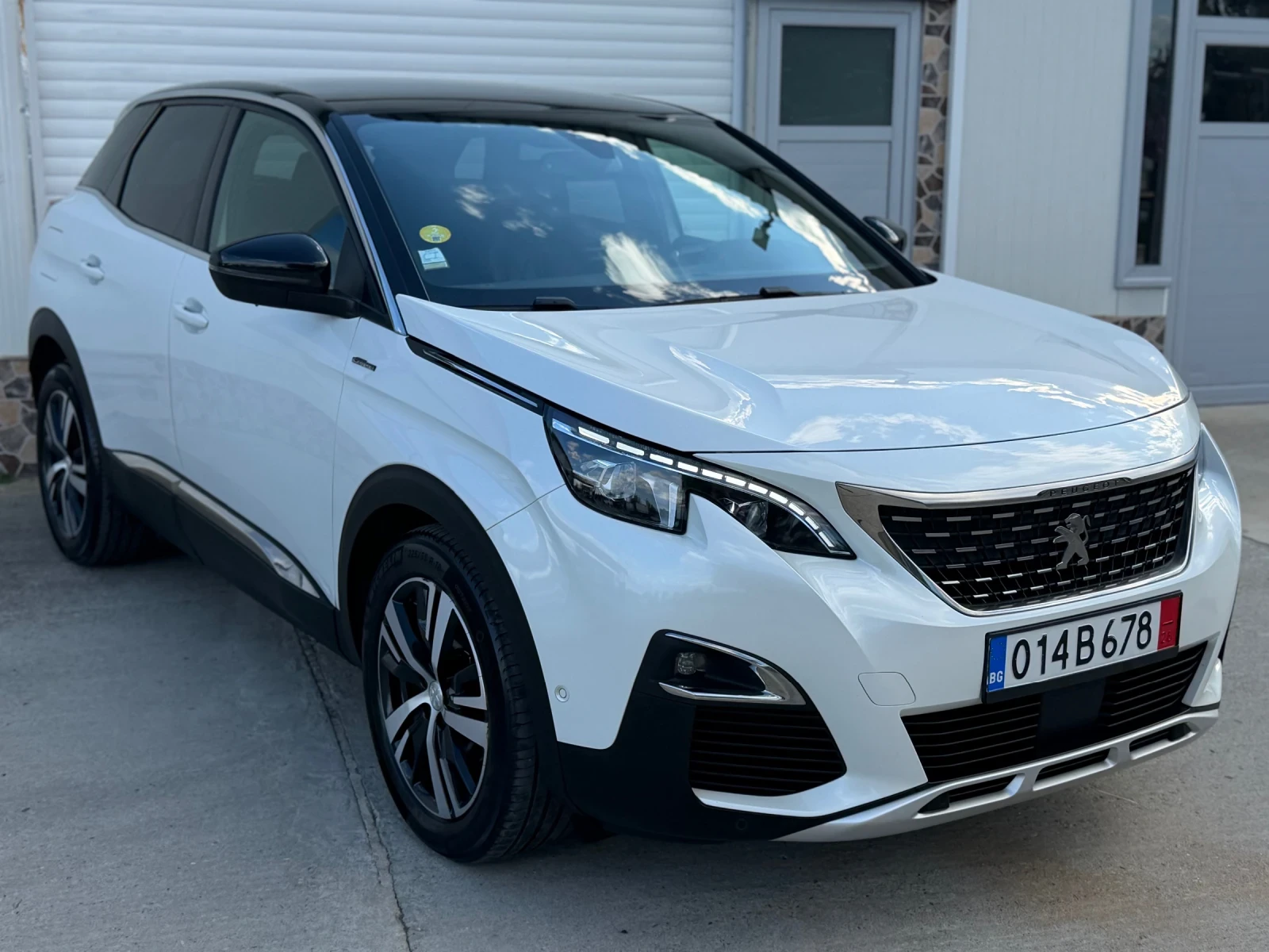 Peugeot 3008 1.5Blue-HDI GT-LINE* 8EAT* Massage* Memory* , снимка 3 - Автомобили и джипове - 56277652