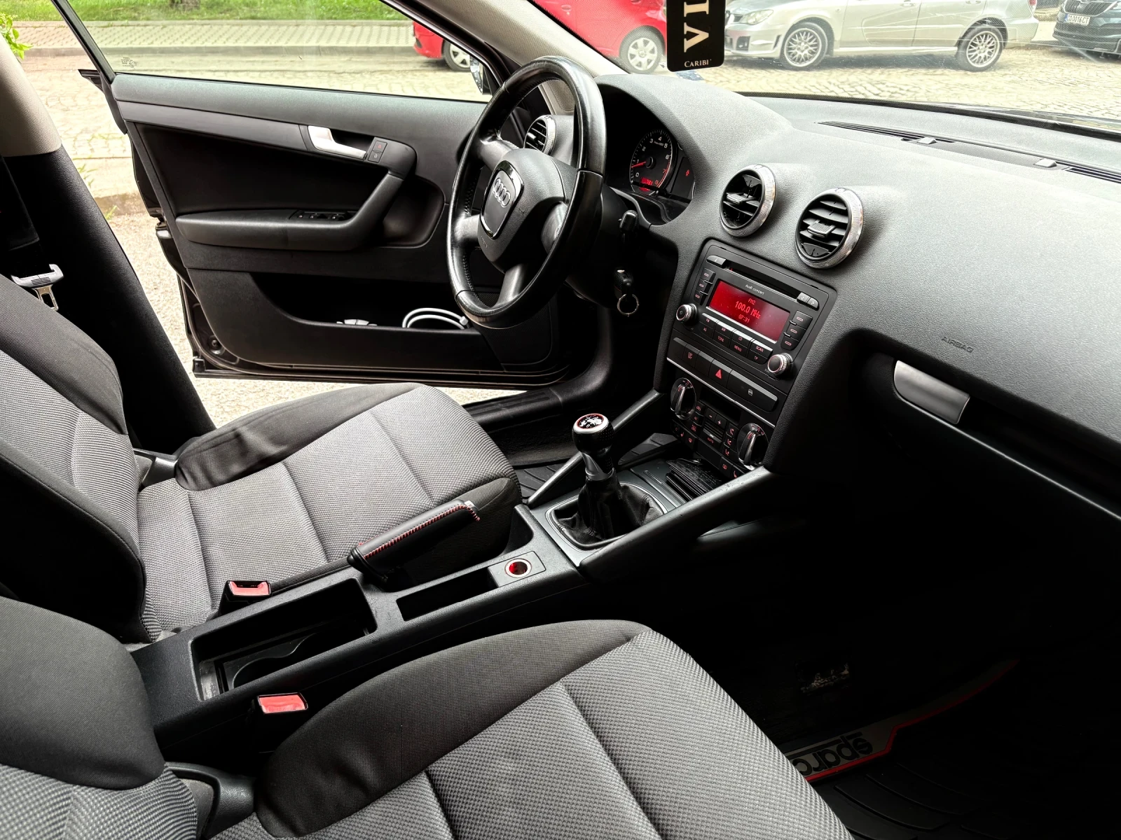 Audi A3 1.4tfsi, снимка 7 - Автомобили и джипове - 55712603