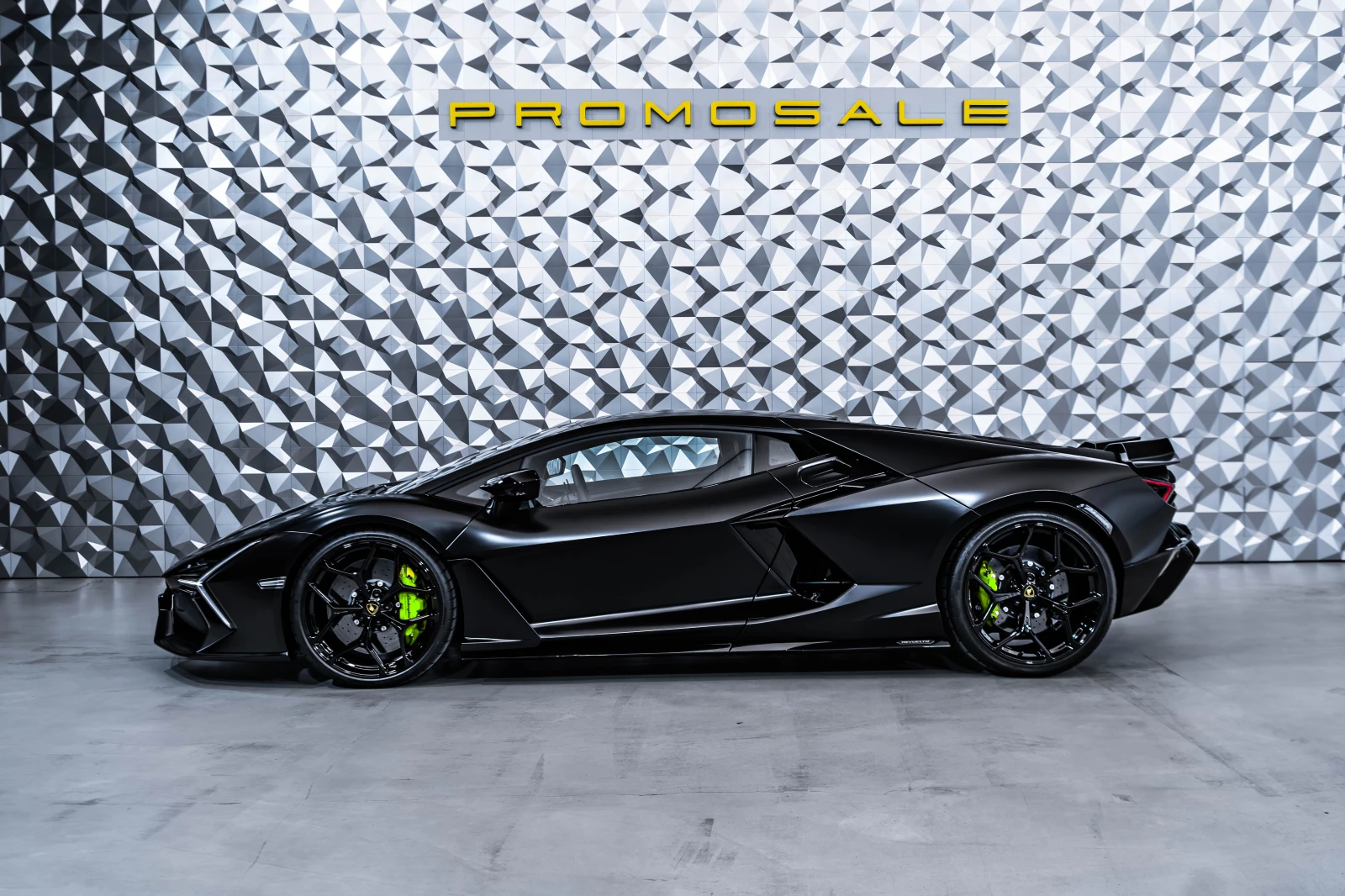 Lamborghini Revuelto Nero Nemesis, снимка 3 - Автомобили и джипове - 55801408