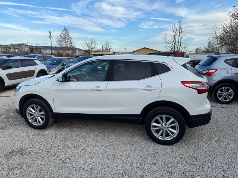 Nissan Qashqai 1.5DCI, снимка 6 - Автомобили и джипове - 48666519