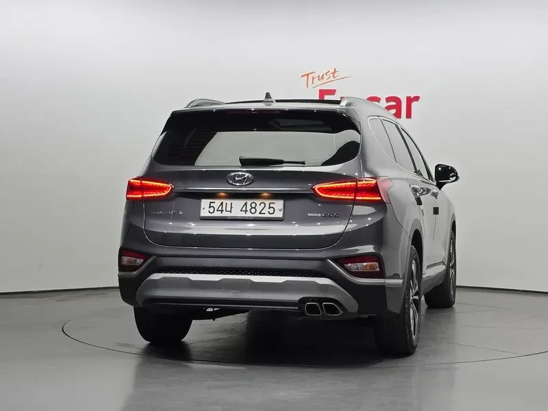 Hyundai Santa fe 2.0 4Wd Exclusive Special, снимка 4 - Автомобили и джипове - 53960247