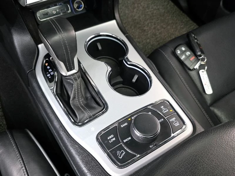 Jeep Grand cherokee SUMMIT* 3.6* 4X4, снимка 10 - Автомобили и джипове - 54797948